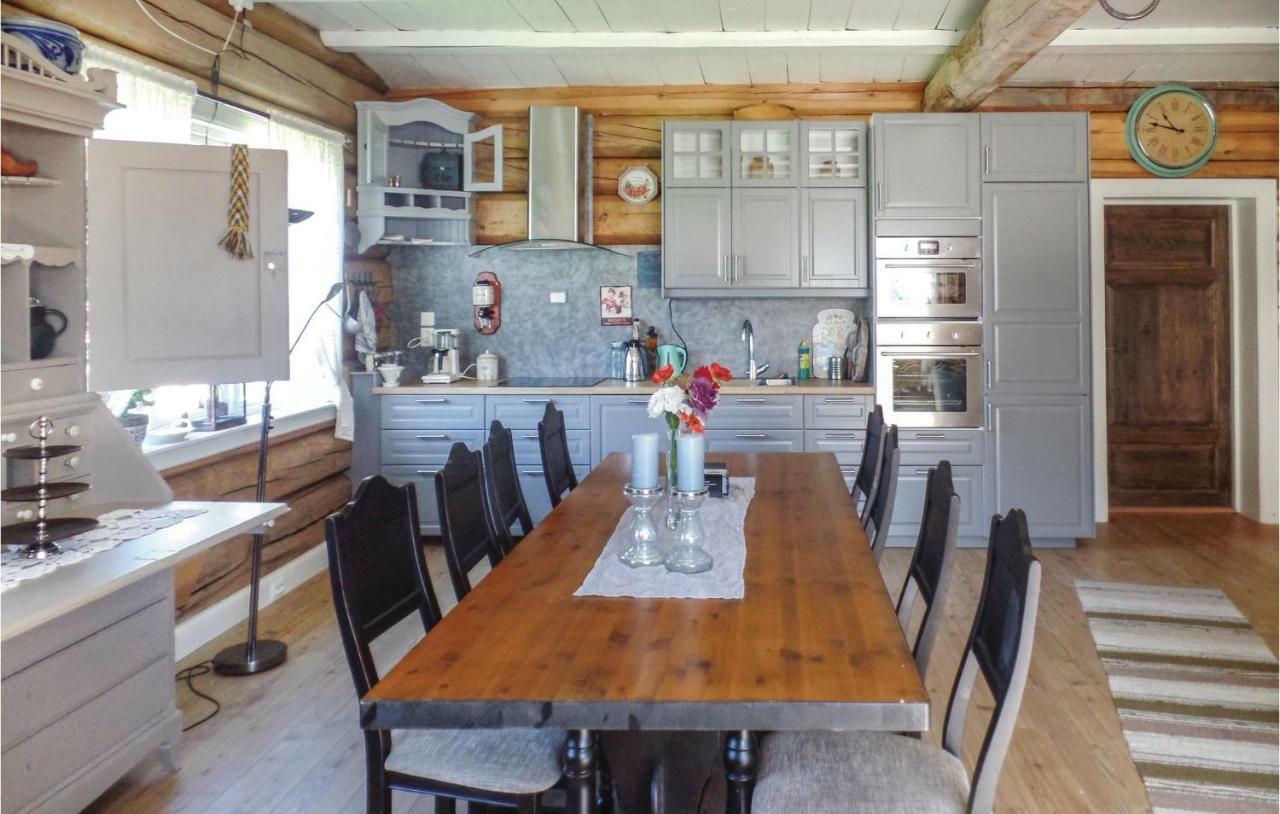 Vågåmo Awesome Home In Vaga With House Sea View מראה חיצוני תמונה
